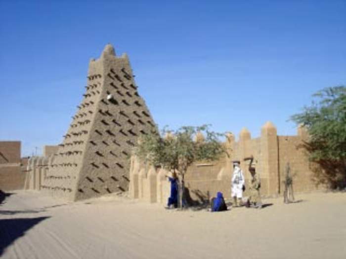 Timbuktu: Mali's ancient city defies jihadist siege to stage a festival