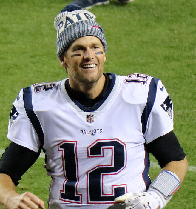 Tom Brady breaks silence on deflate-gate report