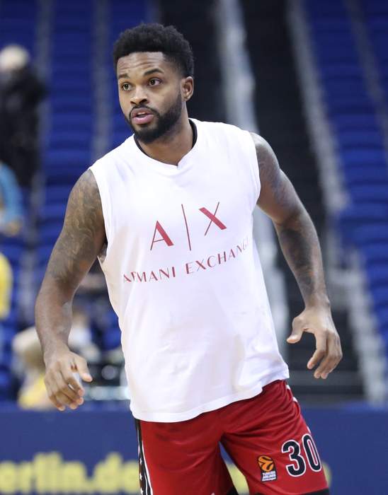 Internet Personality Yris Palmer Heats Up On Vacay With BF Troy Daniels