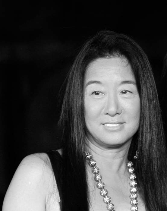 Bill Clinton, Vera Wang Reportedly Wrote Birthday Notes To Jeffrey Epstein