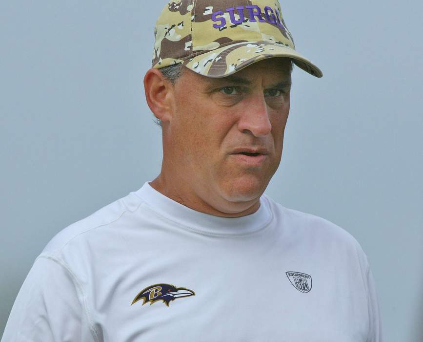 Broncos coach Vic Fangio rips Ravens for running play to tie record: 'Player safety is secondary'