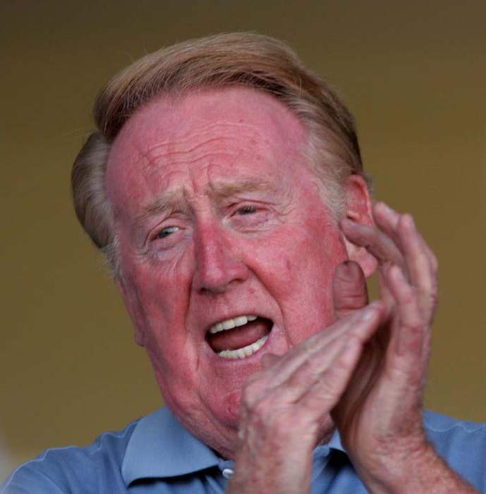 Vin Scully, iconic baseball broadcaster for 67 years, dead at 94