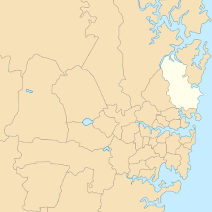 Labor, Liberals pick election personnel as battle for Warringah narrows