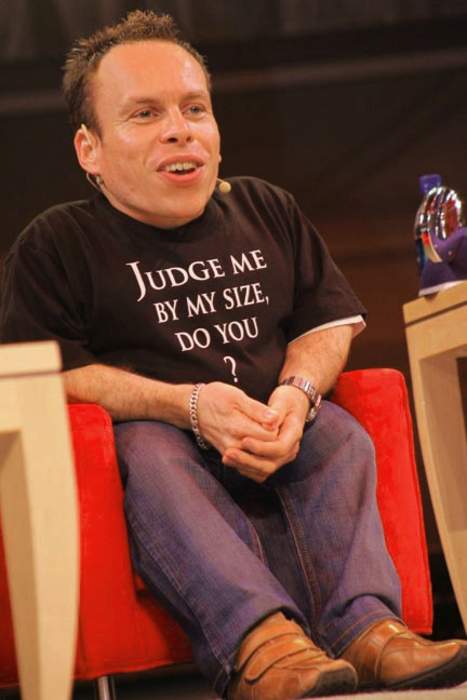 Warwick Davis apologises for causing concern after social media post