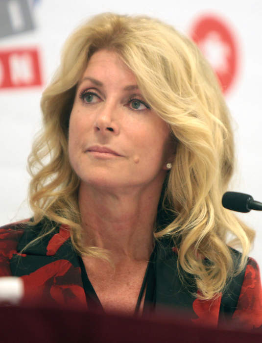 Texas abortion law faces new legal challenge from former state Sen. Wendy Davis