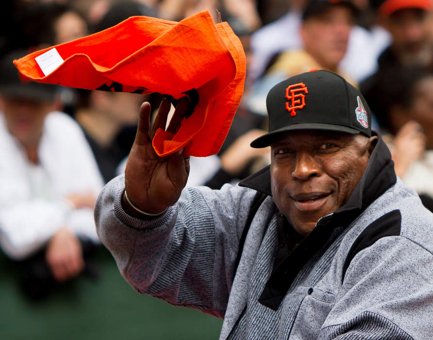 Legend of Willie McCovey lives through Baseball Hall of Famer's memorabilia collection