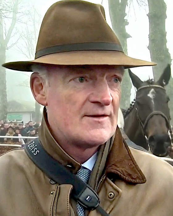 Mullins has 100-1 Cheltenham winner with Poniros