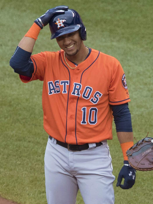 Gurriel's homer in 10th lifts Astros to 2-1 win over Seattle