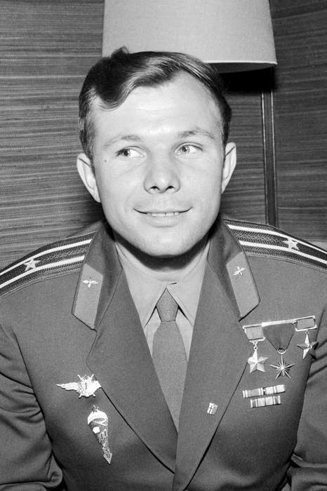 US-Russian trio's launch honors Yuri Gagarin's 60th anniversary