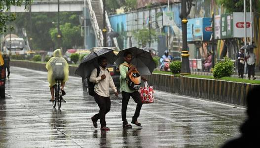 Mumbai weather update: Moderate to heavy rainfall expected in city today