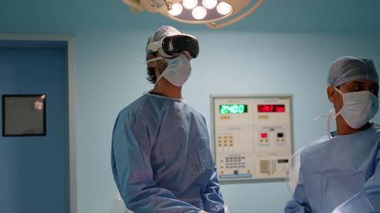 Pristyn Care Makes History with World's First ACL Reconstruction Surgery Using Apple Vision Pro