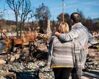 Press takes aim at Greek gov't over Athens inferno