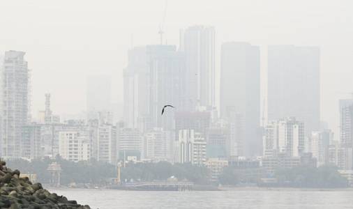 Mumbai weather updates: City records ‘moderate’ air quality with AQI at 140