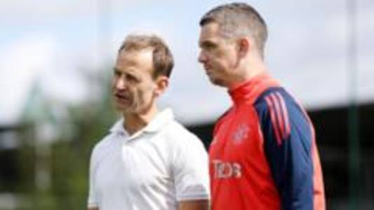 'The club should be equal' - what's going on with Man Utd Women?