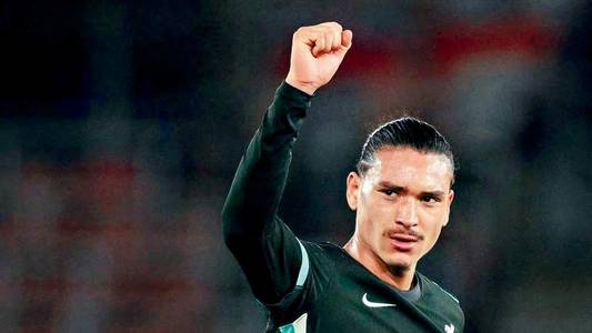 Holders Liverpool, Arsenal in semis