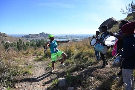 India's Trail Running Boom: 3,000 Join Bengaluru Mountain Festival to Escape Urban Chaos