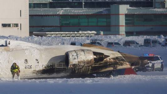 Why did the plane crash in Toronto - and how did everyone escape?