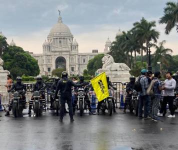 Cricket Meets the Streets: LAKHY THE TIGER Kicks Off Indian T20 Season with Road Rally in Kolkata