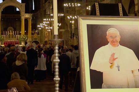 Pope Francis's body to be laid out for public view as mourners flock to Vatican