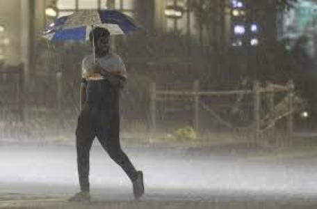 Mumbai weather updates: IMD issues rain and thunderstorm alert for today