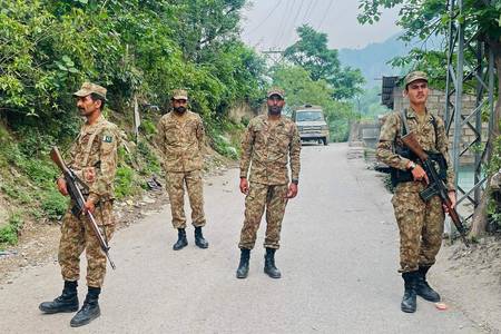 News24 | 43 dead as violence between India and Pakistan escalates