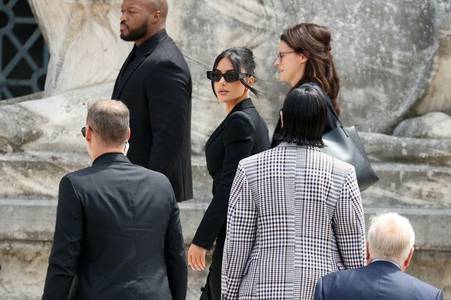 Kim Kardashian arrives at Paris court with mum Kris Jenner for £12 million burglary trial