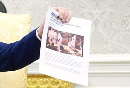 Trump Holds Up Photo To Show South African ‘Genocide’ – But It’s from Another Country