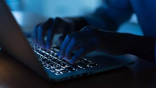 'The keyboard is now a weapon of war': Russian-linked hackers posing as journalists targeted MoD, govt says