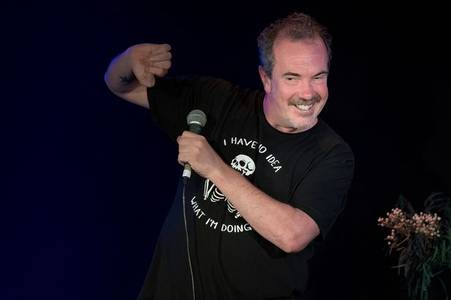 'Look who it isnae' - Still Game's iconic Boabby the Barman heads to Dumbarton for new stage show