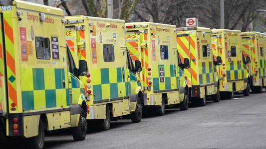 Labour pledges to end 'corridor care' with almost £450m NHS investment