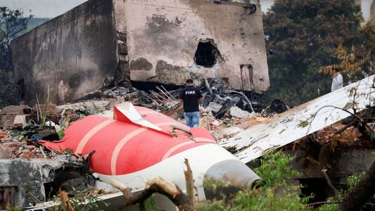 How are investigators looking into the Air India crash - and how long could they take?