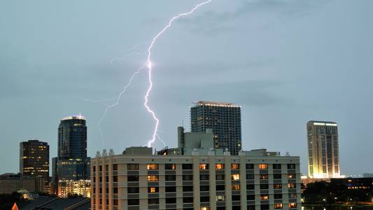 Man dies after being struck by lightning on honeymoon