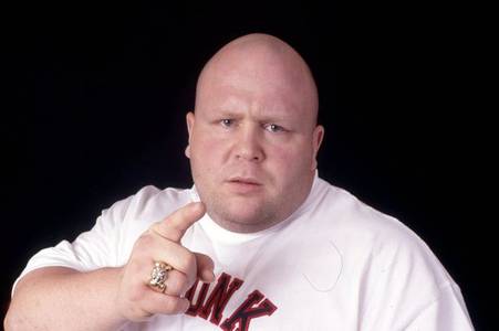 Butterbean threatens Jake Paul after he badmouthed him when he was wheelchair-bound