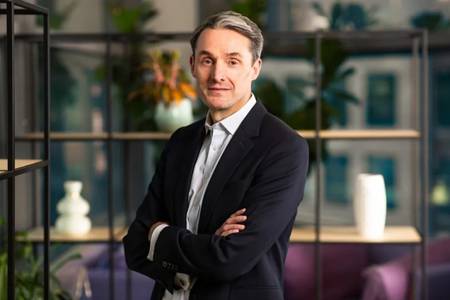 Natwest boss: No path to growth without financial services