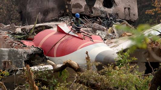 Air India plane suffered 'no mechanical fault' before crash, chief executive says in memo