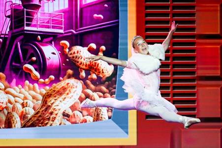 'The talent is incredible' - Waltham Toll Bar Academy's Charlie and The Chocolate Factory delights audiences
