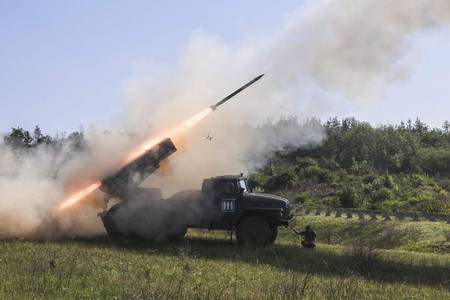 News24 | EU hits Russia with sweeping new sanctions over Ukraine war
