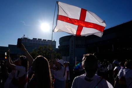 What you need to know about flying England flags on vehicles and homes ahead of Euro 2025 final