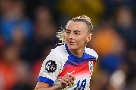 Chloe Kelly slammed after 'cocky gesture' in England Lionesses Euro 2025 win against Spain