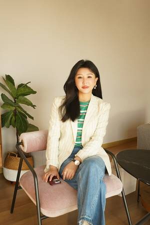 Snow Jiang and Cheerful Music: Reshaping Pop Music in the Short Video Era