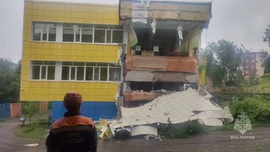 News24 | French Polynesia authorities warn of tsunami waves up to 4m high after quake