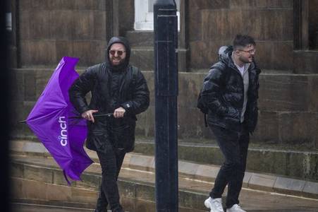 Perth and Kinross set for 'unseasonably strong wind and rain' as Met Office issues weather warning ahead of Storm Floris