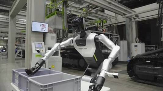 Zoomlion Showcases Robotics Innovations at World Robot Conference, Driving the Future of Smart Manufacturing