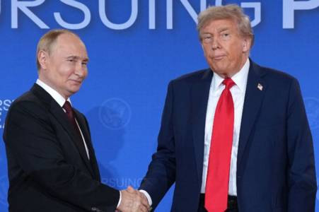 Vladimir Putin 'agrees to Ukraine security guarantees' during Donald Trump talks