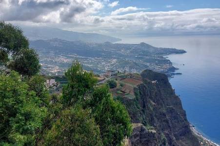 European island with 'breathtaking views' with average temperatures around 23C in October