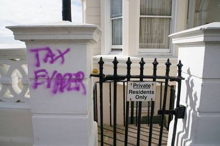 Angela Rayner's seaside flat vandalised with 'Tax Evader' graffiti after stamp duty row